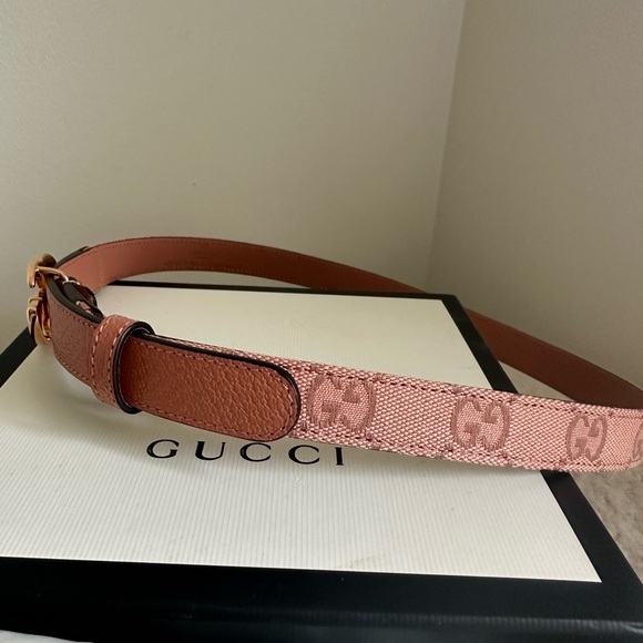 New Gucci Rose Belt with Double G rose Gold Buckle. Size 75 - Picture 6 of 7